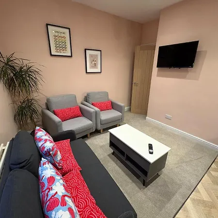 Lejlighed Bright Flat 2 Beds Great Location *