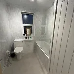 Bright Flat 2 Beds Great Location